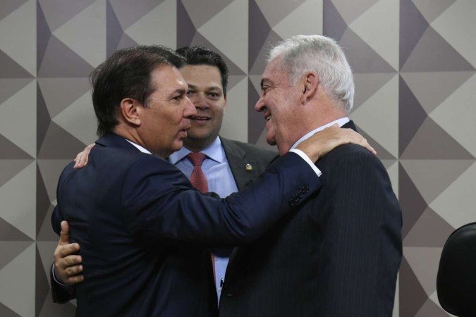 deputado Arthur Oliveira Maia (União-BA); senador Davi Alcolumbre (União-AP); presidente eventual da CPMI do 8 de Janeiro, senador Otto Alencar (PSD-BA).