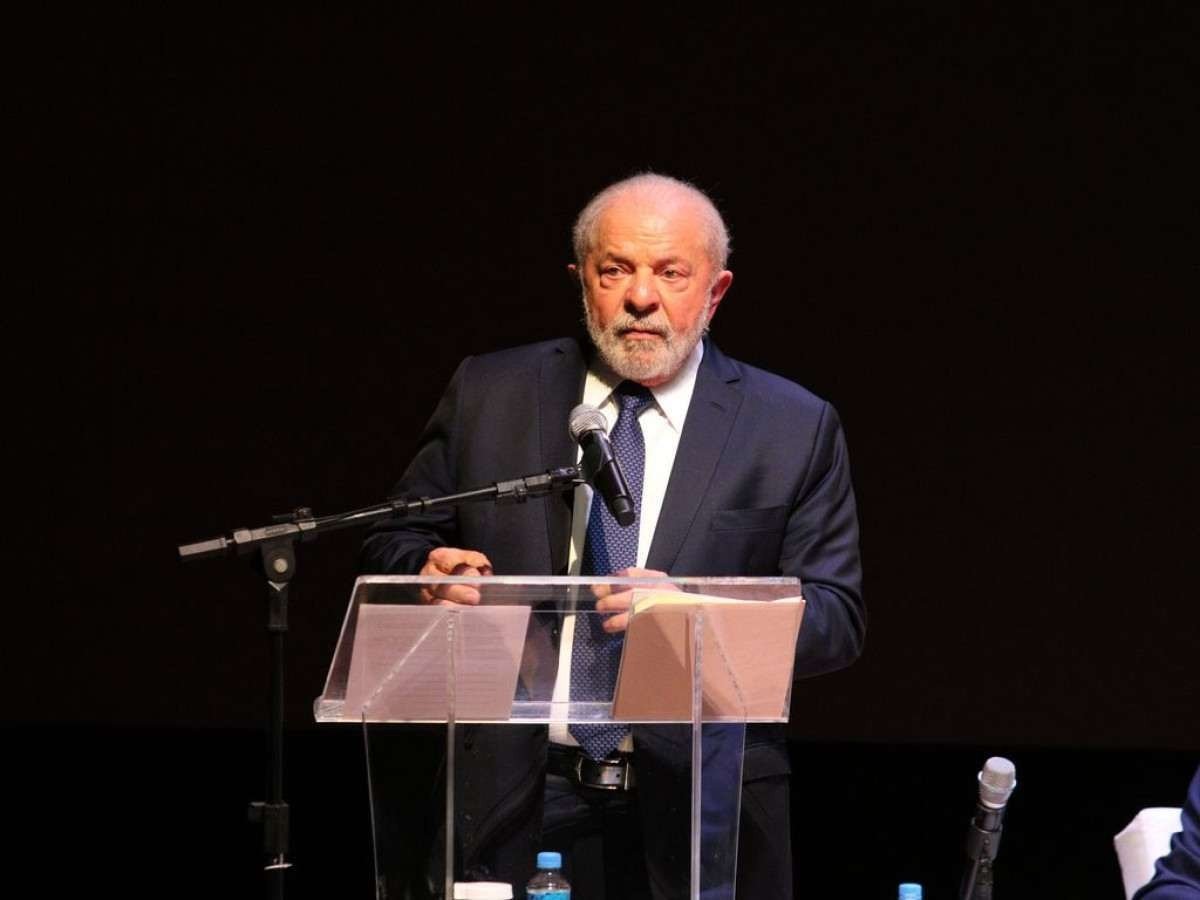 Lula defende uma política industrial 