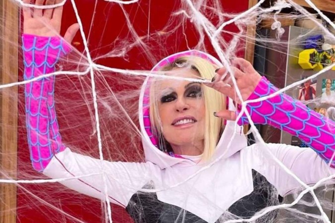 Ana Maria Braga Surpreende Com Cosplay De Spider Gwen No Mais Você 