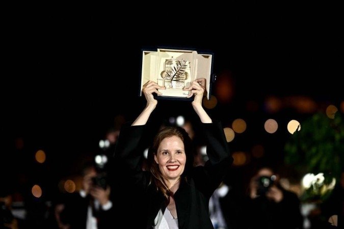 Justine Triet (de Anatomia de uma queda): depois da Palma de Ouro, o Oscar?    
