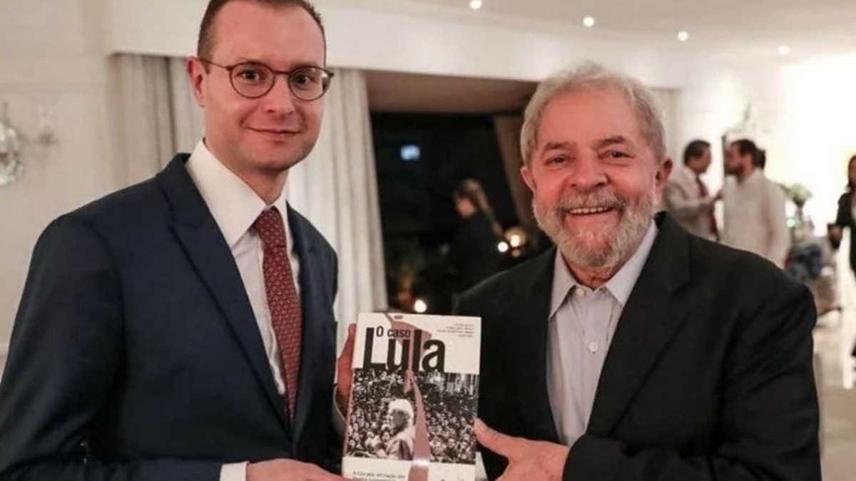 Zanin: quem será o responsável por aprovar indicado de Lula ao STF? 