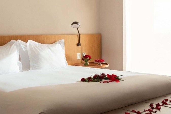 Experiências românticas de hospedagem e gastronomia para o Dia dos Namorados no B Hotel Brasília 
