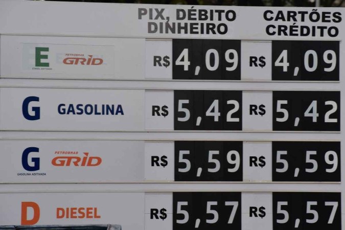  31/05/2023. Crédito: Mariana Lins/Esp.CB/D.A Press.Postos de Gasolina e aumento dos preços,posto 313/312 norte.