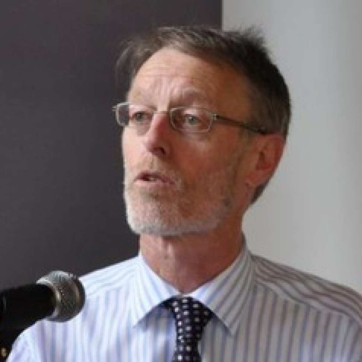 2023. Ciencia. Kevin Parton, professor emérito do Instituto para Terra, Água e Sociedade da Universidade Charles Sturt, na Aust