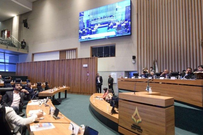  01/06/2023 Credito: Ed Alves/CB/DA.Press. Cidades. CPI da Camara Legislativa recebe o General Augusto Heleno. 