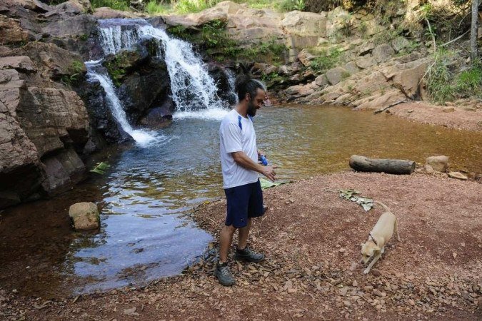  01/06/2023. Crédito: Minervino Júnior/CB/D.A Press. Brasil.  Brasilia - DF. Cachoeira Córrego do Urubu na região do Lago Norte. Davi Ramos.