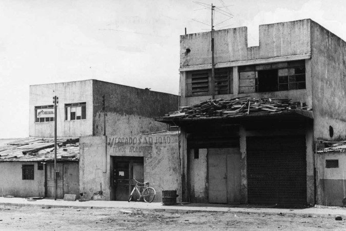1978. Crédito: Adauto Cruz/CB/D.A Press. Brasil. Brasilia - DF. Falta de saneamento básico em rua da Vila Dimas em Taguatinga.
Localizacao no Acervo Fisico: Neg.: F 4179; Pasta: TAGUATINGA
Publicacao: CB, 04/11/1978. Primeiro caderno, p. 16;