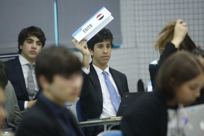 Estudantes do Colégio Galois, durante a última edição do Simulois - (crédito: Colégio Galois/Divulgação) Estudantes do Colégio Galois, durante a última edição do Simulois - (crédito: Colégio Galois/Divulgação)