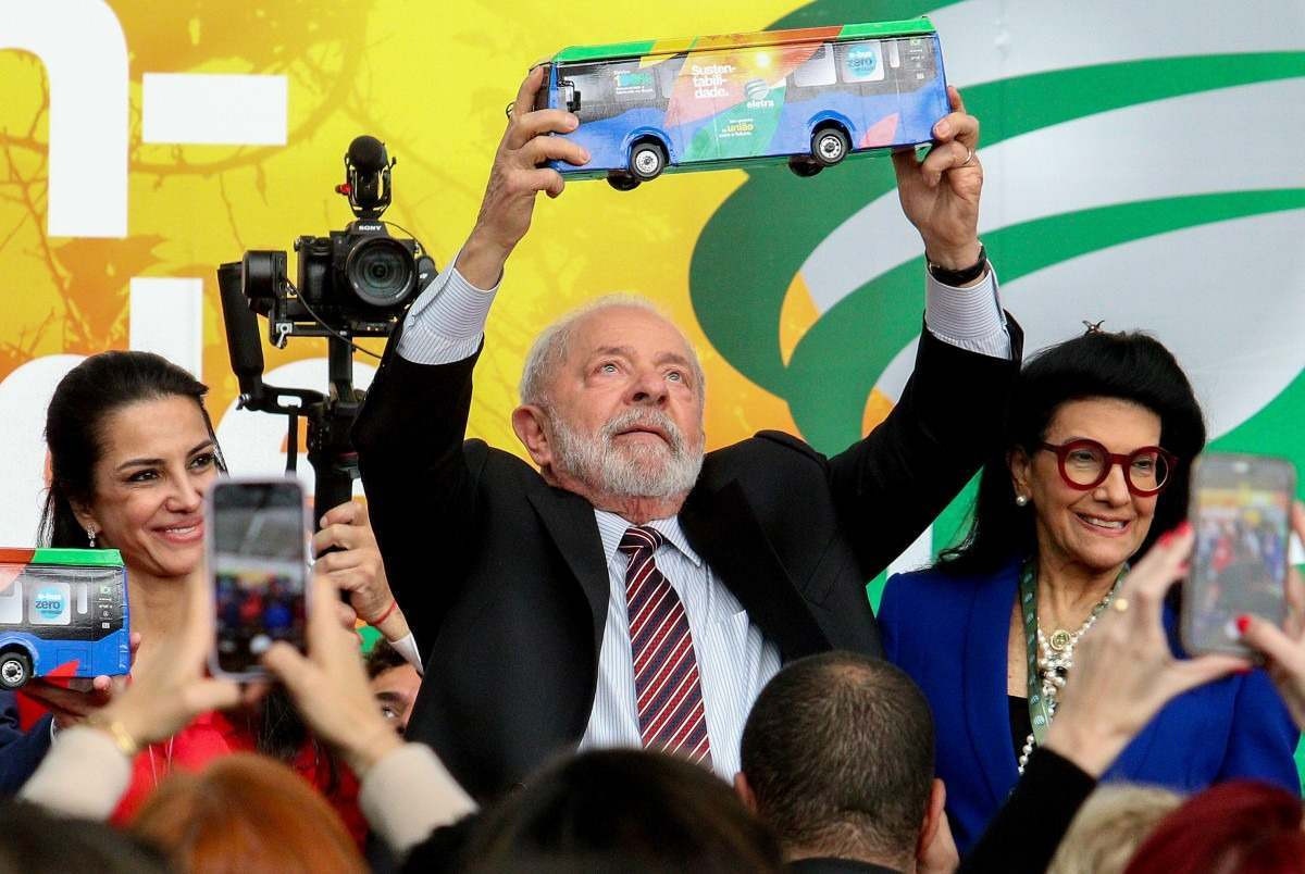 Lula visita fábrica de empresário que confessou propina a prefeitura do PT