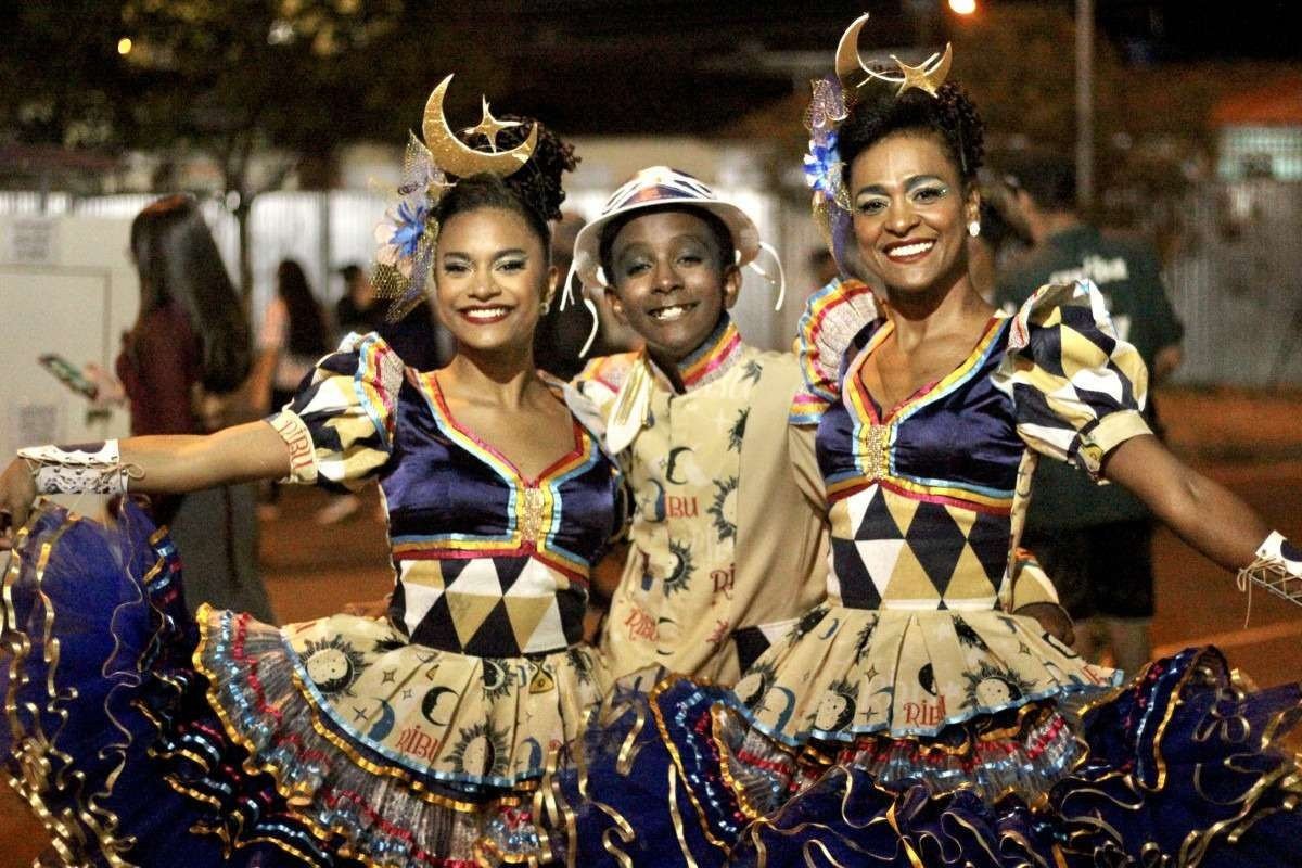Sandra de Sousa Nogueira, Cledeison Lima da Silva Júnior e Evelyn Sousa Nogueira, da Junina Ribuliço. 