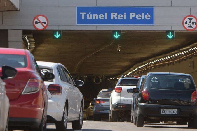 Túnel ficará interditado das 22h às 4h para manutenção preventiva dos ventiladores que ficam no espaço - operação prevista para ser realizada uma vez por mês
- (crédito: Ed Alves/CB/DA.Press) Túnel ficará interditado das 22h às 4h para manutenção preventiva dos ventiladores que ficam no espaço - operação prevista para ser realizada uma vez por mês
- (crédito: Ed Alves/CB/DA.Press)