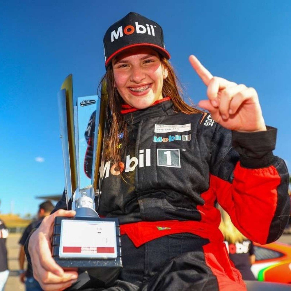 Antonella Bassani – Female Sports Car Racer Antonella Bassani – Female Sports Car Racer