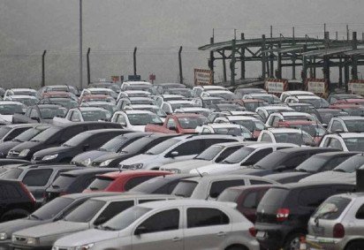 Governo reservou R$ 1,5 bilhão para o programa, sendo R$ 500 milhões para carros -  (crédito: Edesio Ferreira/EM/D.A Press) -Governo reservou R$ 1,5 bilhão para o programa, sendo R$ 500 milhões para carros -  (crédito: Edesio Ferreira/EM/D.A Press)
