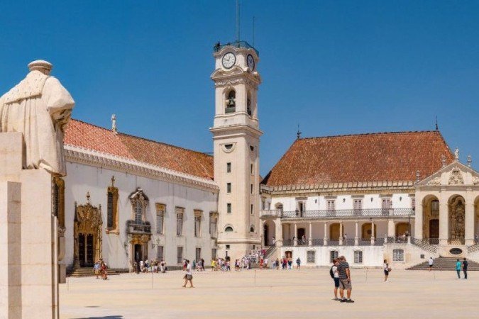 A Universidade de Coimbra foi a primeira entidade estrangeira a o convênio com o Inep, em maio de 2014, aceitando o Enem em seu processo - (crédito: Getty Images ) A Universidade de Coimbra foi a primeira entidade estrangeira a o convênio com o Inep, em maio de 2014, aceitando o Enem em seu processo - (crédito: Getty Images )