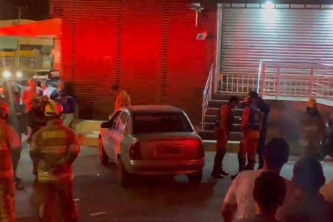 Jovem levou ao menos três tiros - (crédito: Radar Santa Maria/Reprodução) Jovem levou ao menos três tiros - (crédito: Radar Santa Maria/Reprodução)