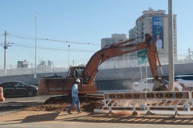 09/06/2023 Credito: Ed Alves/CB/DA.Press. Cidades. Tres dias Uteis do Tunel rei Pelé. 