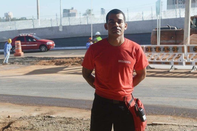  09/06/2023 Credito: Ed Alves/CB/DA.Press. Cidades. Tres dias Uteis do Tunel rei Pelé. Na foto, Rafael Rodrigues. 