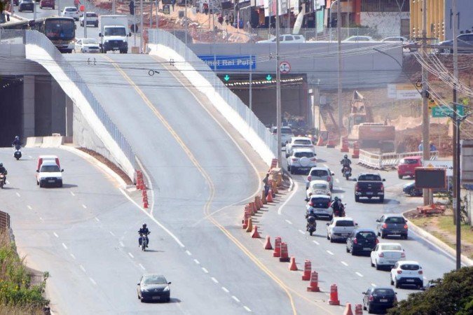  09/06/2023 Credito: Ed Alves/CB/DA.Press. Cidades. Tres dias Uteis do Tunel rei Pelé. 