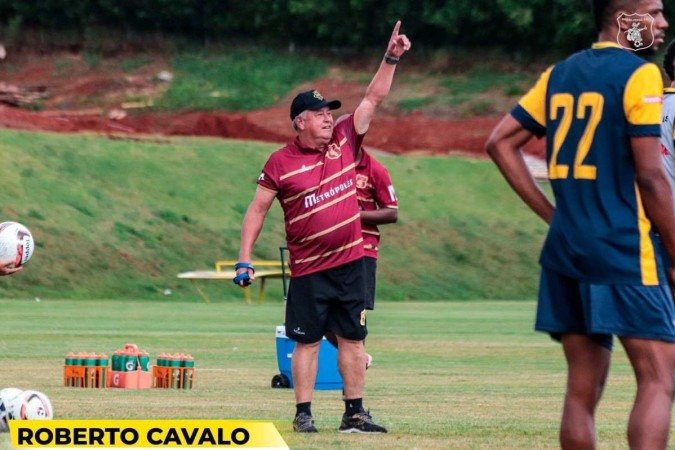 Técnico Roberto Cavalo teve encerrada a segunda passagem pelo Jacaré