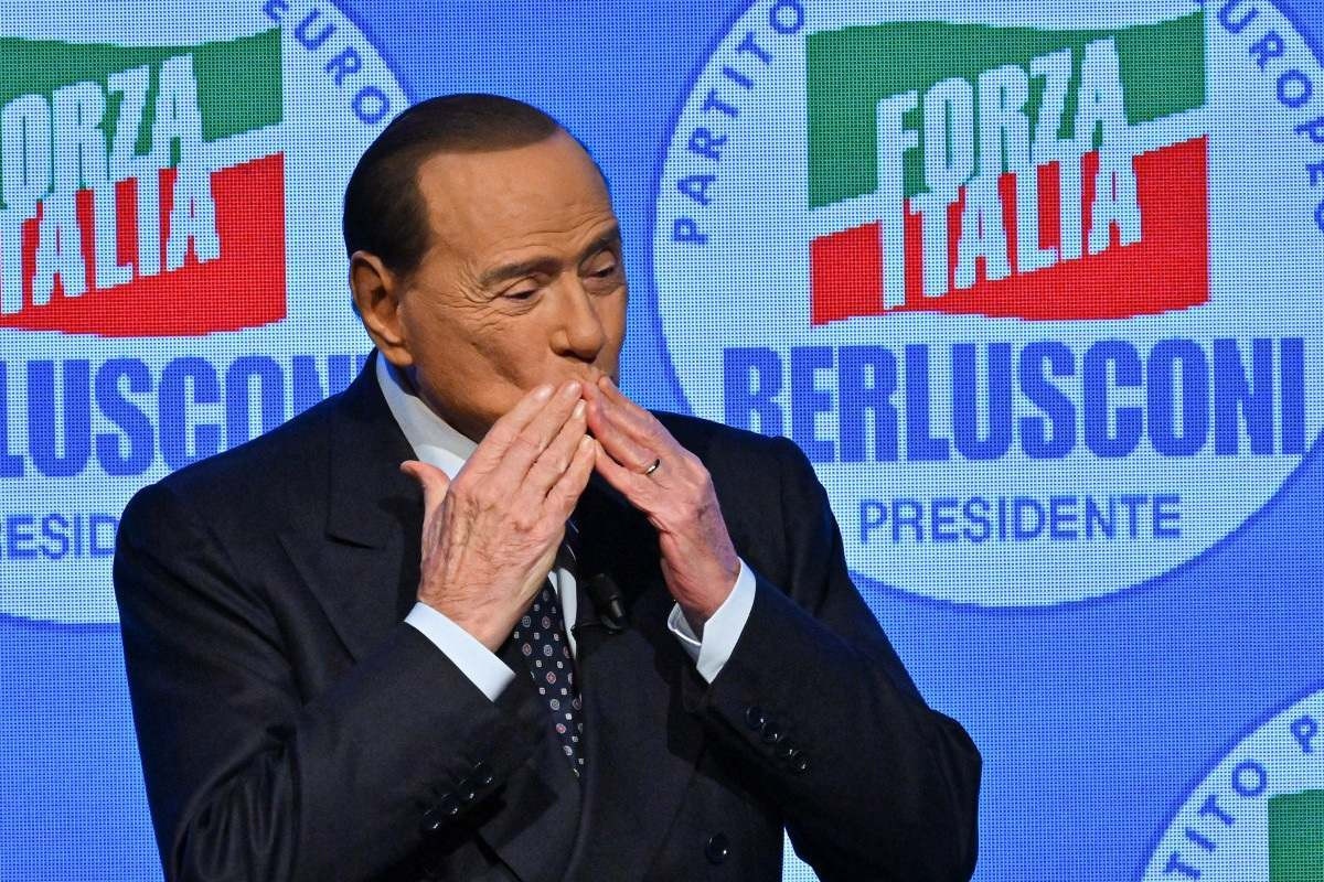 Silvio Berlusconi: processos e escândalos sexuais marcaram a vida do político 