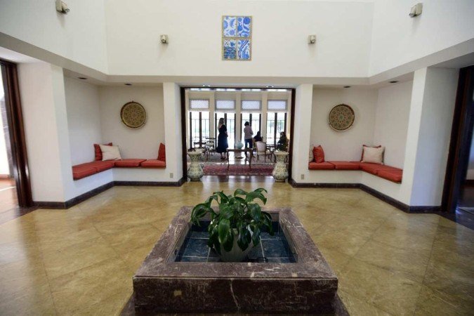 Hall de entrada da residência oficial do embaixador 