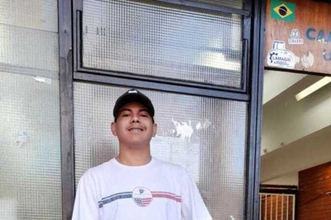 Eduardo Costa, 19, é discente 
do terceiro semestre de agronomia e não abre mão da sua botina e do seu boné