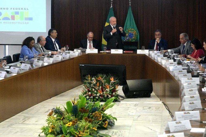Para Lula, é preciso aumentar o número de ministros. Atualmente, a Esplanada é composta por 38 pastas - (crédito: Ed Alves/CB/DA.Press) Para Lula, é preciso aumentar o número de ministros. Atualmente, a Esplanada é composta por 38 pastas - (crédito: Ed Alves/CB/DA.Press)
