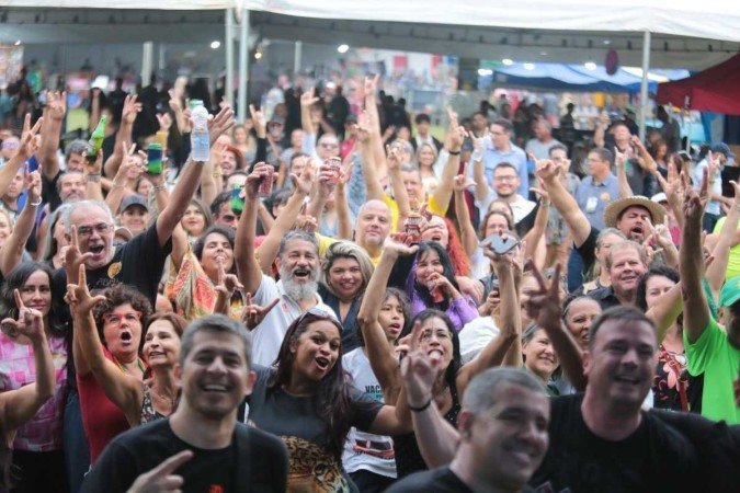  A tradicional Feira do Troca está em sua 96 ª edição, sediada no vilarejo Olhos D’água (GO), no distrito de Alexânia, a 90 quilômetros de Brasília, o festival promove o artesanato local e o turismo na região.