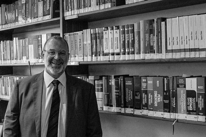 Crédito: Arquivo Pessoal. Eixo Capital. Ministro Sebastião Reis, autor do livro Translúcida - (crédito: Arquivo Pessoal) Crédito: Arquivo Pessoal. Eixo Capital. Ministro Sebastião Reis, autor do livro Translúcida - (crédito: Arquivo Pessoal)