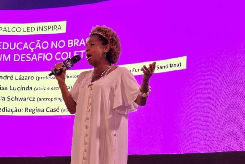 O Brasil depende de uma revolução educacional, diz escritora