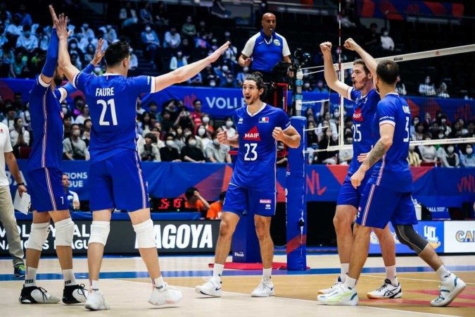 Seleção francesa de vôlei atua na segunda fase da Liga das Nações Masculina, sediada em Orléans, na França