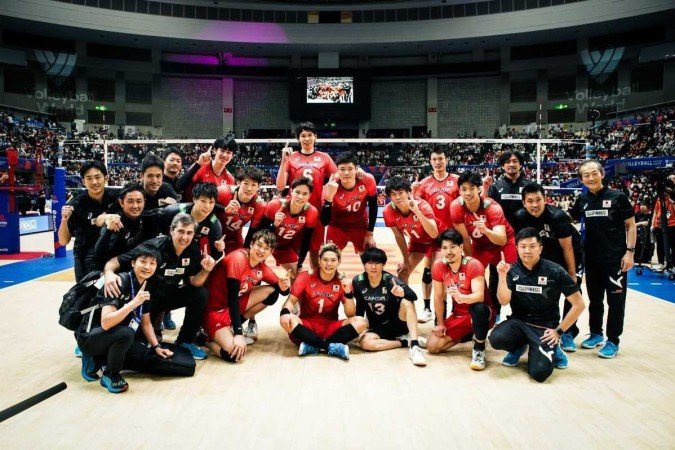 Seleção japonesa de vôlei atua na segunda fase da Liga das Nações Masculina, sediada em Orléans, na França