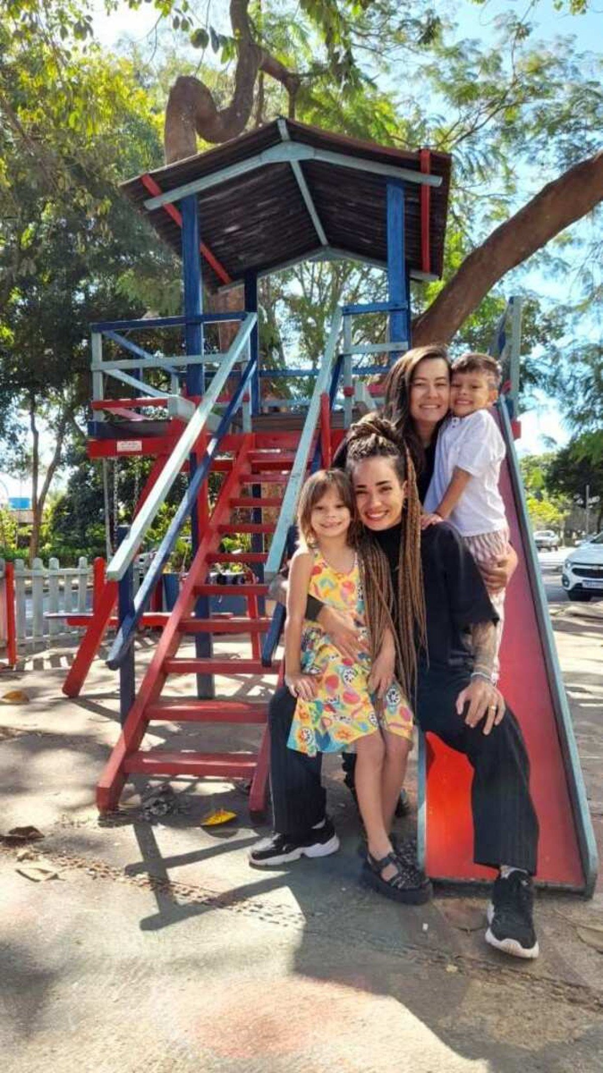 As mães desejam criar Noah e Louise em Brasília. "Uma cidade linda, repleta de culturas, boas escolas, lazer com parques, exposições e eventos", comenta Érika 