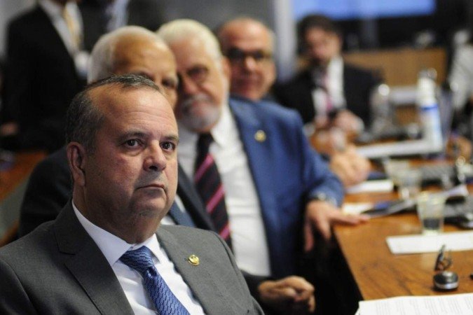 O senador Rogério Marinho (PL-RN) questionou Flávio Dino durante sua sabatina na CCJ. Dino é indicado ao Supremo Tribunal Federal (STF) - (crédito: Minervino Júnior/CB/D.A.Press) O senador Rogério Marinho (PL-RN) questionou Flávio Dino durante sua sabatina na CCJ. Dino é indicado ao Supremo Tribunal Federal (STF) - (crédito: Minervino Júnior/CB/D.A.Press)