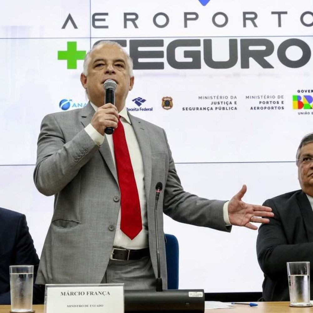 Ministro de Portos e Aeroportos anuncia áreas para estacionamento