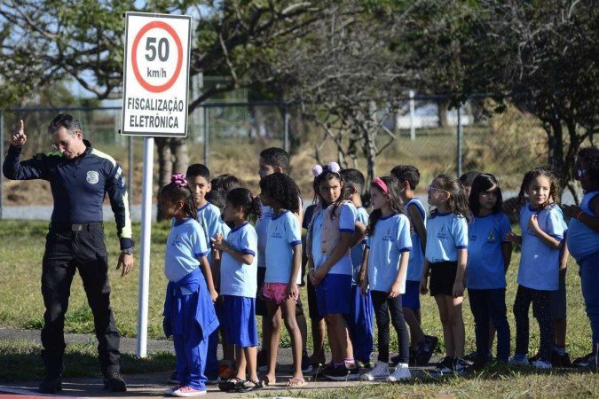  21/06/2023 Crédito: Marcelo Ferreira/CB/D.A Press. Brasil. Brasilia - DF - Escola Vivencial de Trânsito Transitolândia, recebe alunos da Escola Classe 502 de Samambaia.