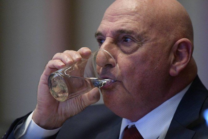 A senadora argumenta que o ministro pouco alterou o quadro do GSI ao assumir, tendo mantido no órgão mais de 95% dos funcionários liderados pelo ex-chefe do GSI, general Augusto Heleno -  (crédito:  Ed Alves/CB/DA.Press)