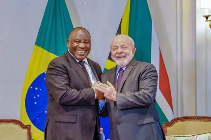 Lula agradeceu Cyril Ramaphosa pela colaboração e o apoio da África do Sul à proposta de paz elaborada por Brasil e China para o conflito entre Ucrânia e Rússia -  (crédito: Ricardo Stuckert / PR)