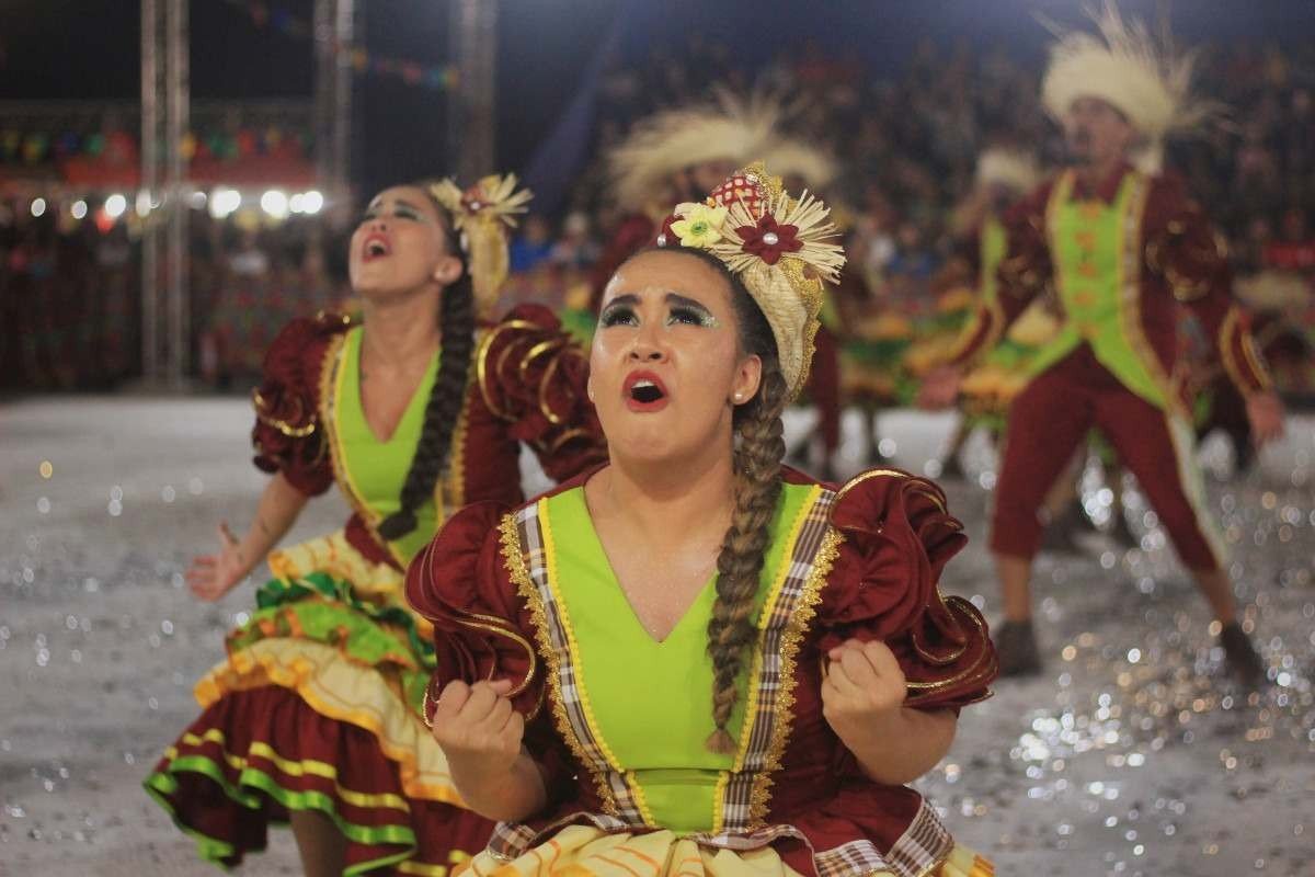 Quadrilha Junina Paixão Cangaço, de Águas Lindas de Goiás. 
