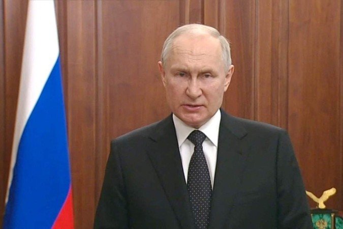 O presidente russo, Vladimir Putin, prometeu punir os O presidente russo, Vladimir Putin, prometeu punir os