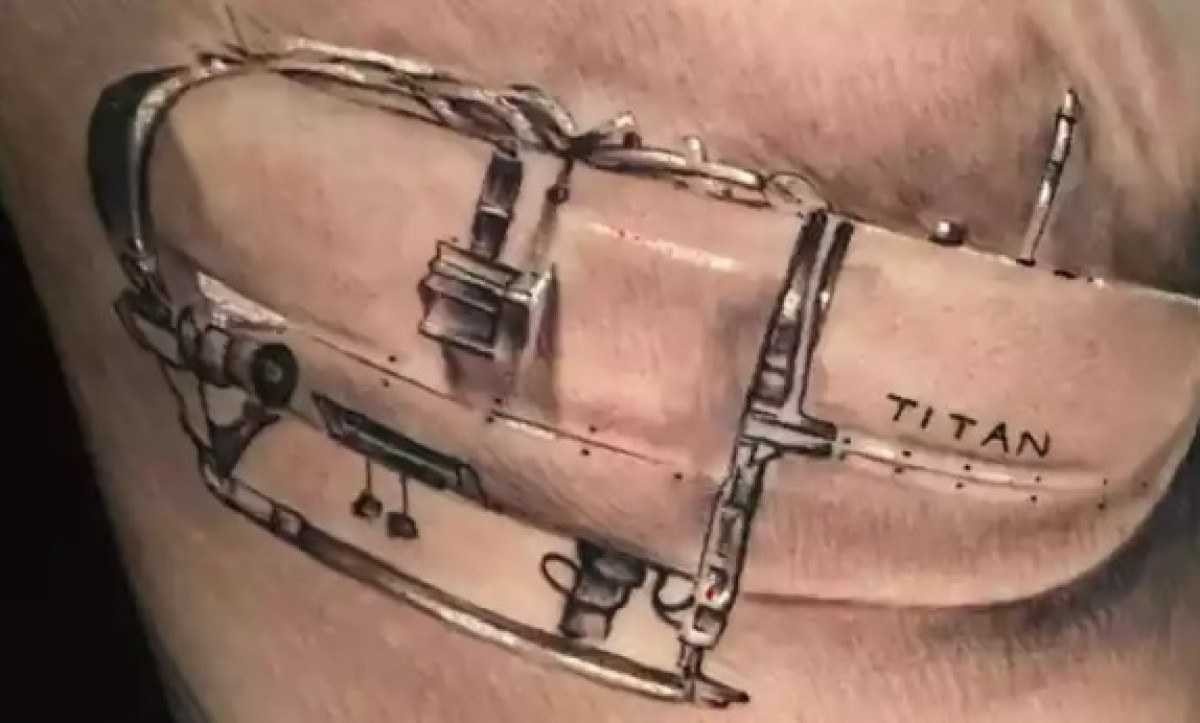 Brasileiro tatua submarino que implodiu em expedição ao Titanic