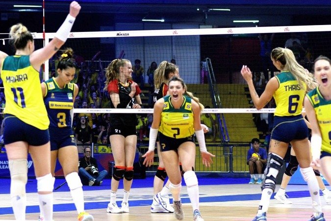 Rosamaria joga no voleibol italiano e deu dicas às companheiras sobre sobre as adversárias -  (crédito: Ed Alves/CB)