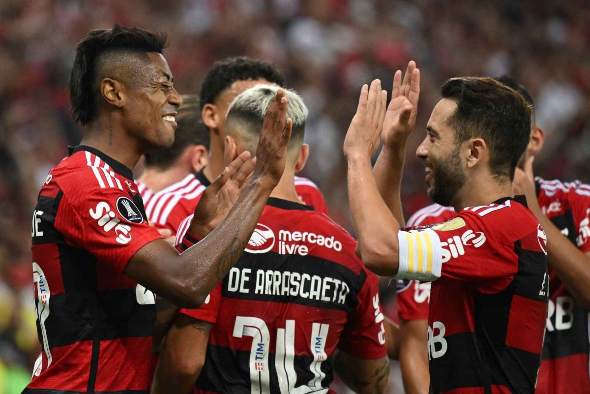 Matheus Cunha, Wesley, Fabrício Bruno, Léo Pereira, David Luiz