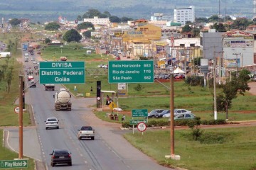 Proximidade faz a população goiana utilizar serviços do DF. A secretária do Entorno do DF, Caroline Fleury, do governo de Goiás, ressalta a integração das regiões.  -  (crédito: Reprodução/Google)