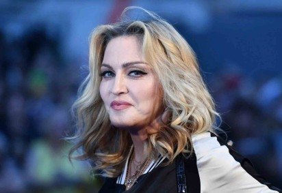 Madonna retomou a turnê 'Celebration' na Europa, e depois na América do Norte, após ser internada em junho passado devido a uma infecção bacteriana
 -  (crédito: AFP)