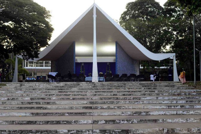 Duas missas celebraram a data de aniversário da capela, frequentada por pessoas de todo o DF -  (crédito:  Marcelo Ferreira/CB/D.A Press)