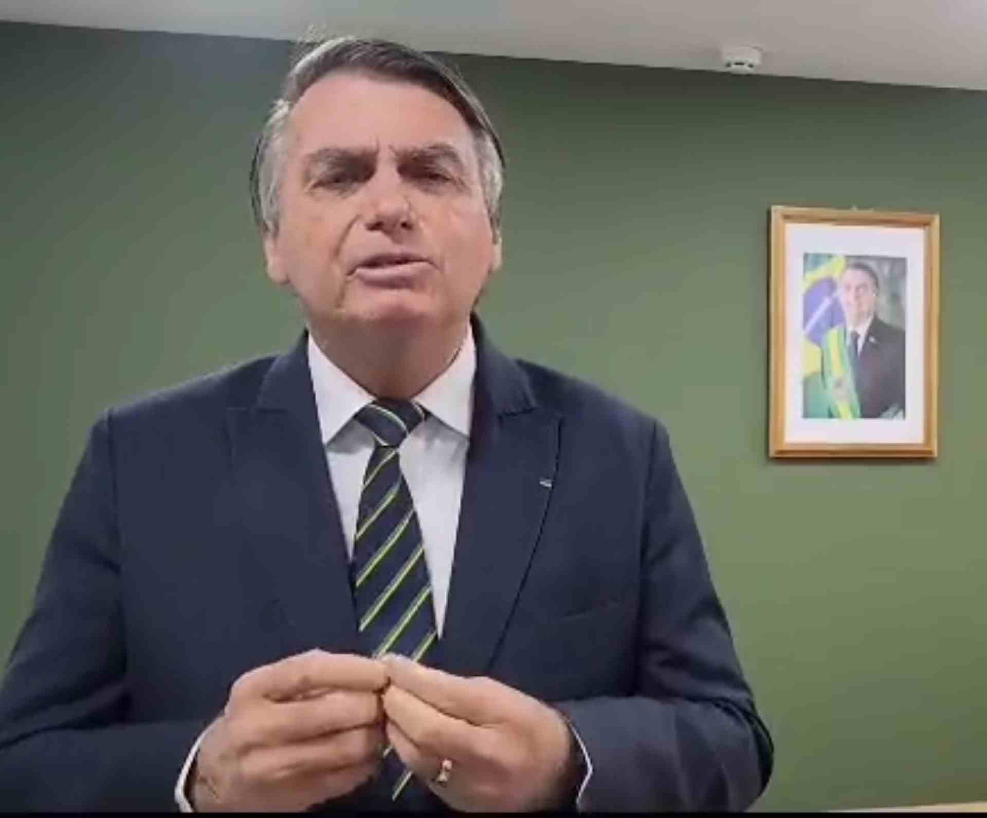 TSE deve tornar Bolsonaro inelegível nesta quinta-feira  