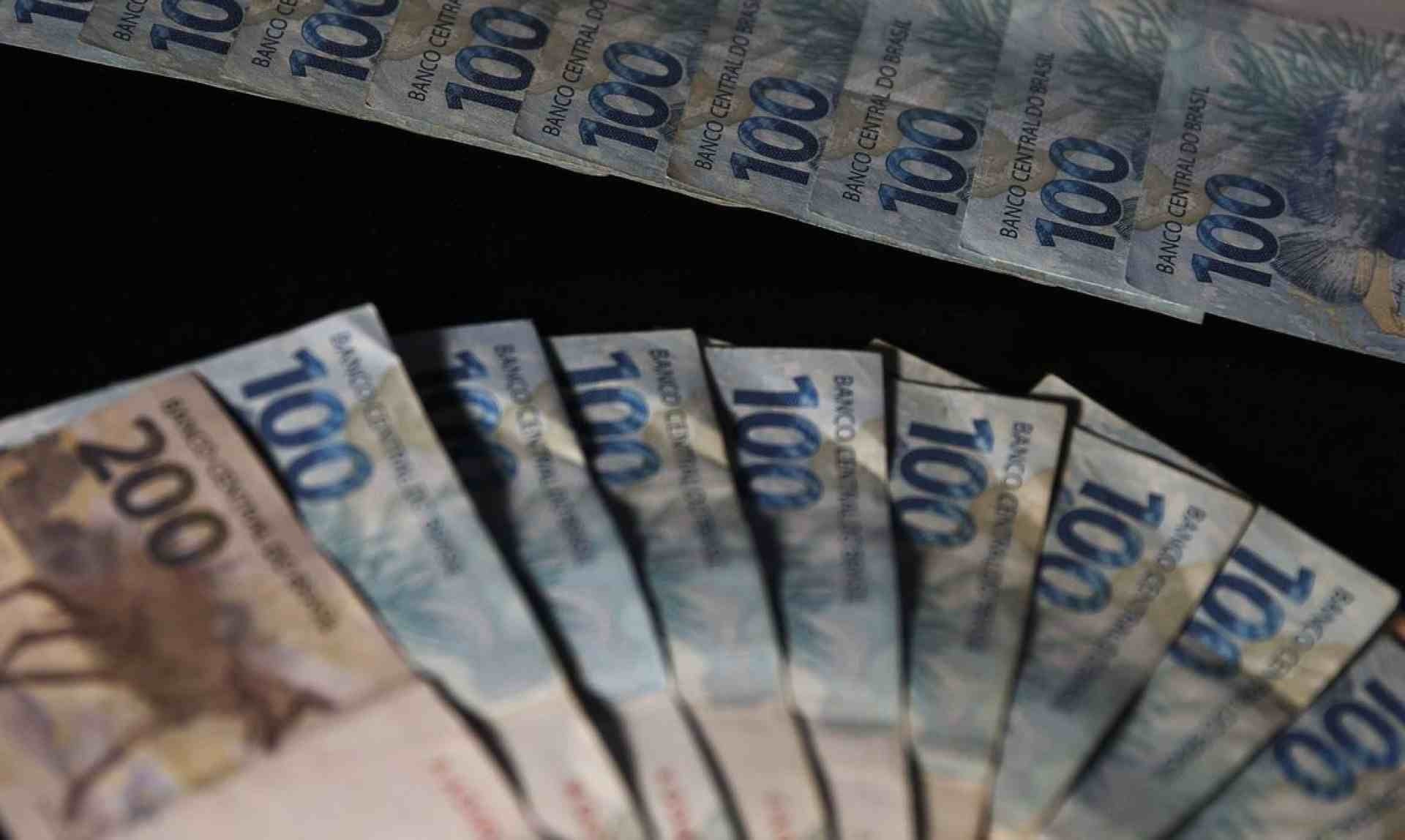 Mutirão do Desenrola renegocia R$ 433 milhões em dívidas em um único dia