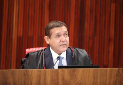 Nunes Marques assume, nesta segunda-feira (3/6) vice-presidência do TSE. Cármem Lúcia é a nova presidente da Corte Eleitoral  -  (crédito: Alejandro Zambrana/Secom/TSE)