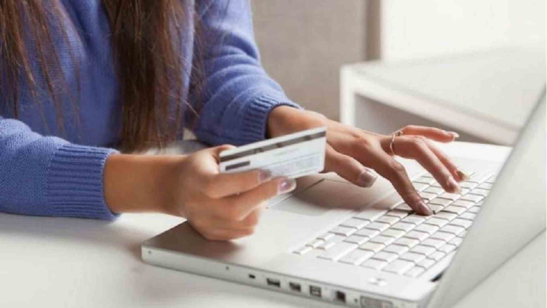 Regra de compras on-line com isenção até US$ 50 entra em vigor
